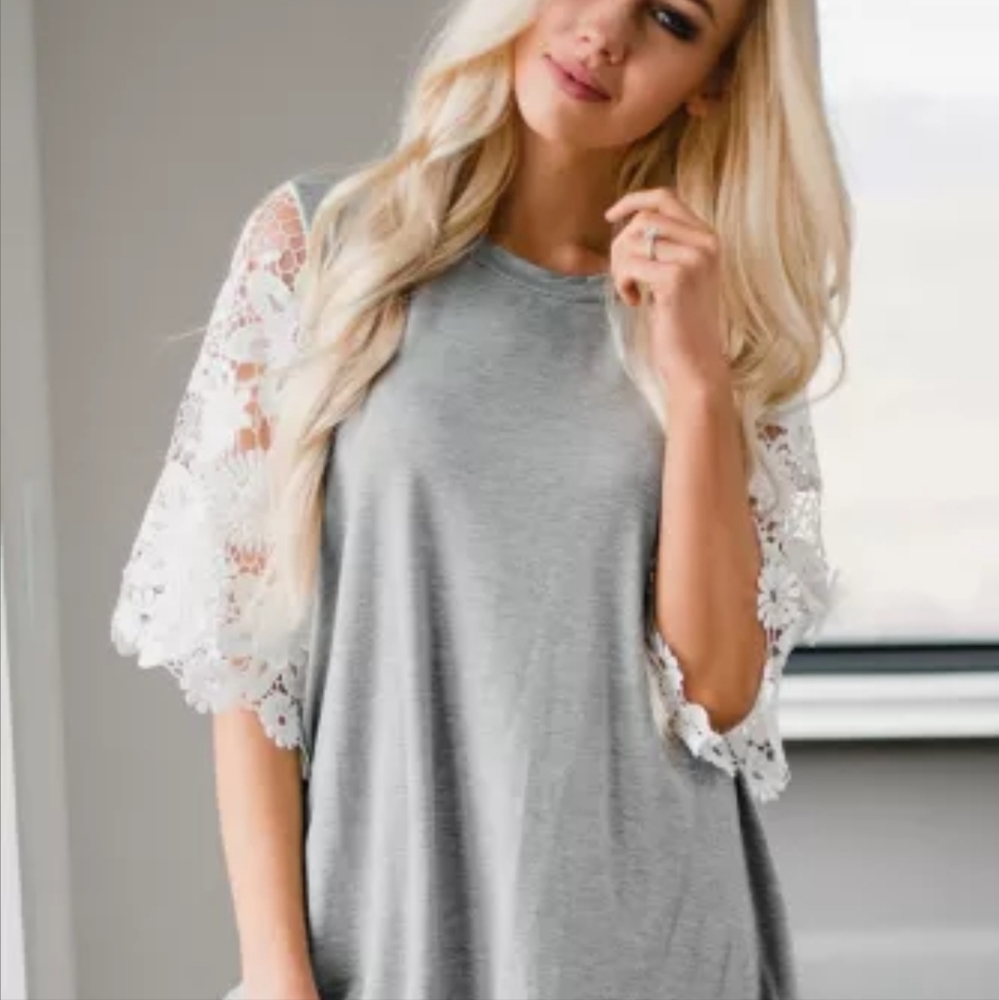 🥳New lace sleeve tunic top - Picture 2 of 13
